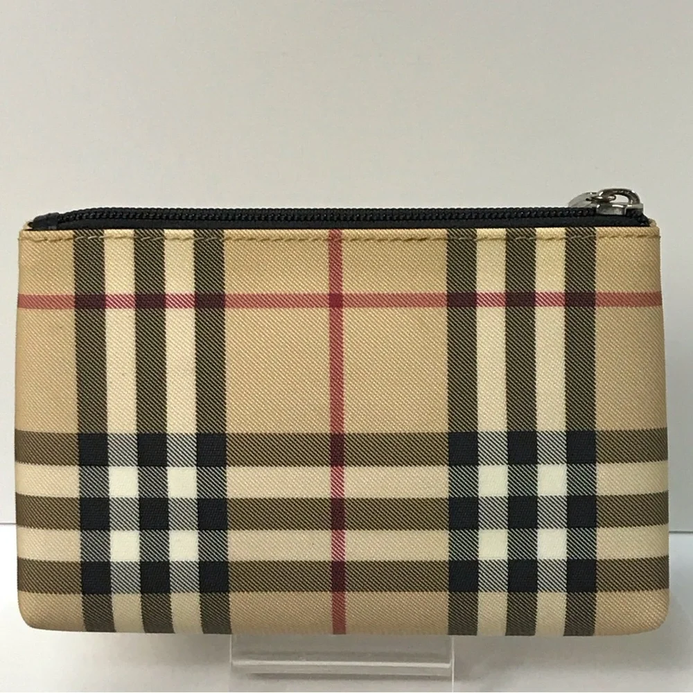Burberry pre owned